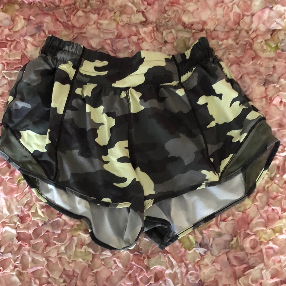 Lulu Lemon Shorts Camo 4